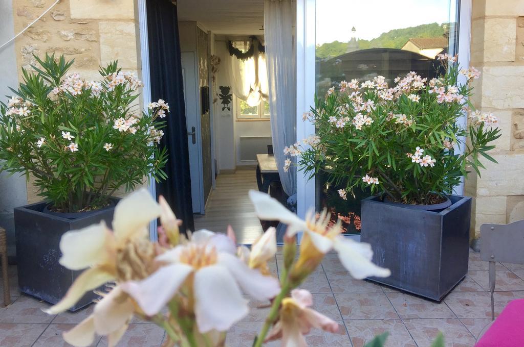La Clef Des Songes - Chambres Climatisees - Sarlat Centre - Parking Gratuit - Piscine, Spa Et Massages A 400Metres Exterior foto